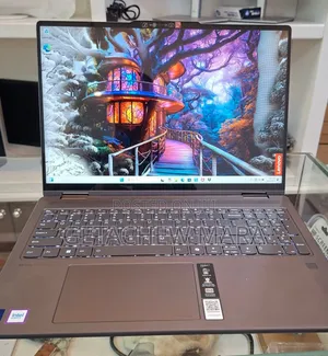 Photo - New Laptop Lenovo ThinkPad Yoga 16GB Intel Core I7 SSD 1T