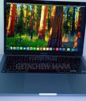 New Laptop Apple MacBook 2020 8GB Intel Core I7 SSD 512GB