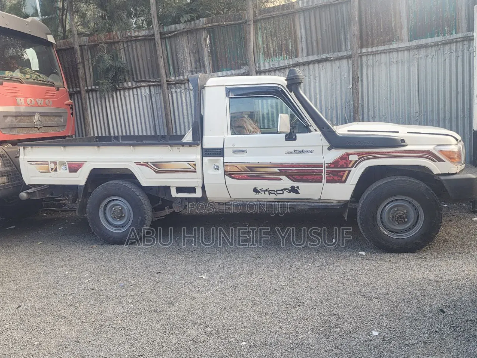 Toyota Land Cruiser 2011 White