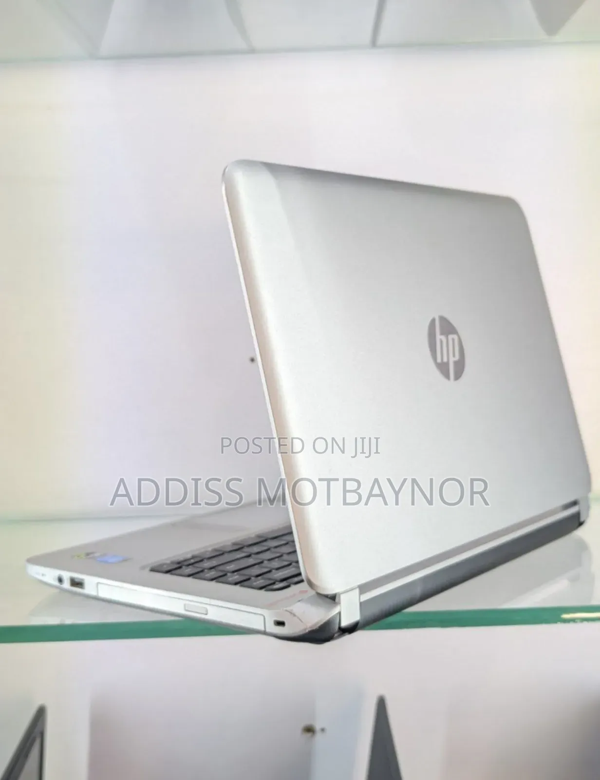 New Laptop HP Pavilion 15 4GB Intel Core I7 SSD 256GB
