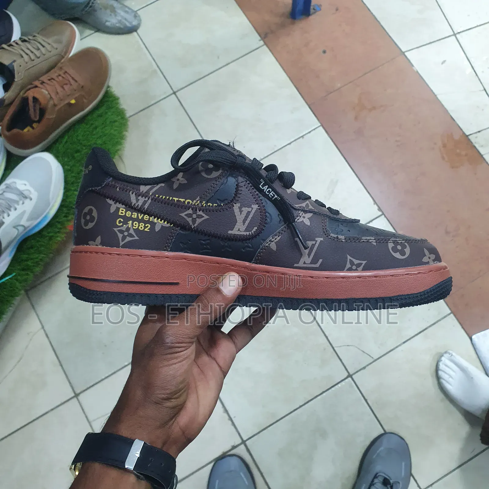 Nike Airforce 1 Louis Vuitton Sneaker (On Hand)