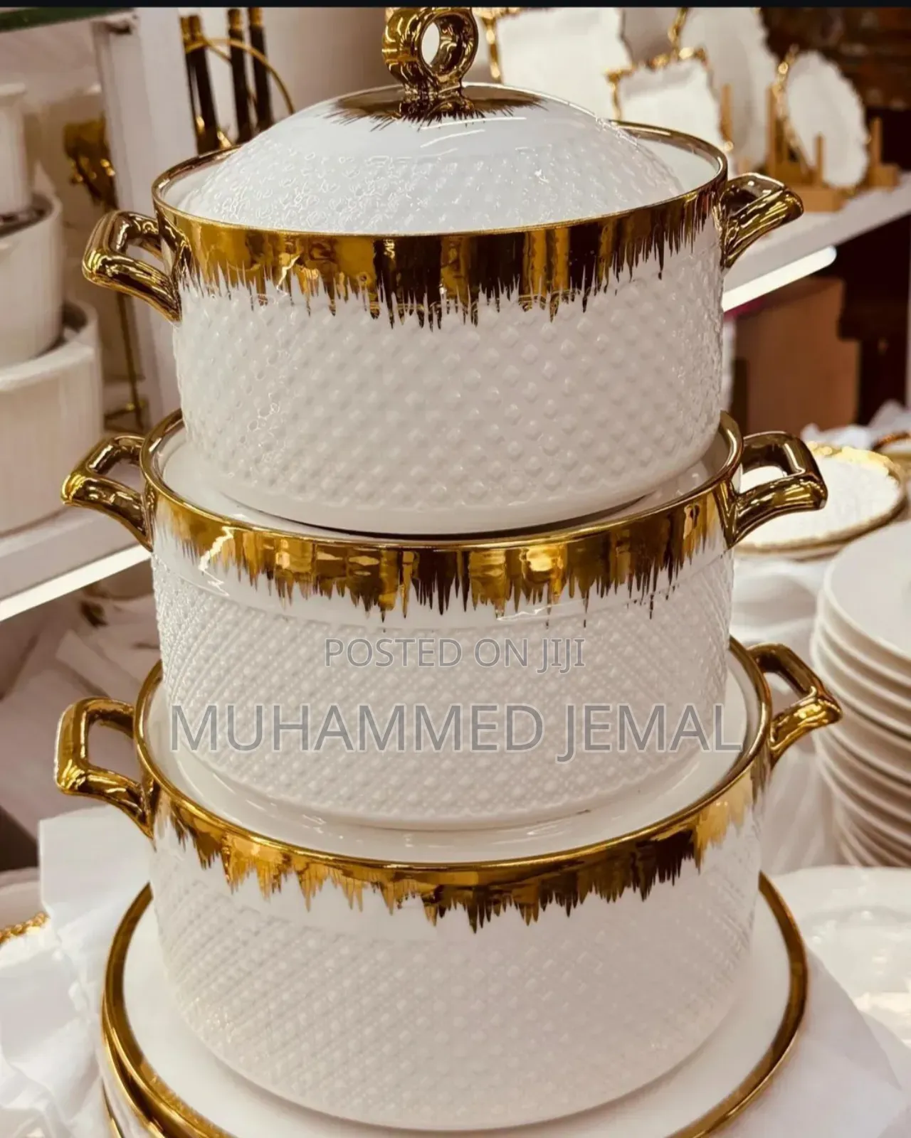 የሸክላ የወጥ ማቅረብያ