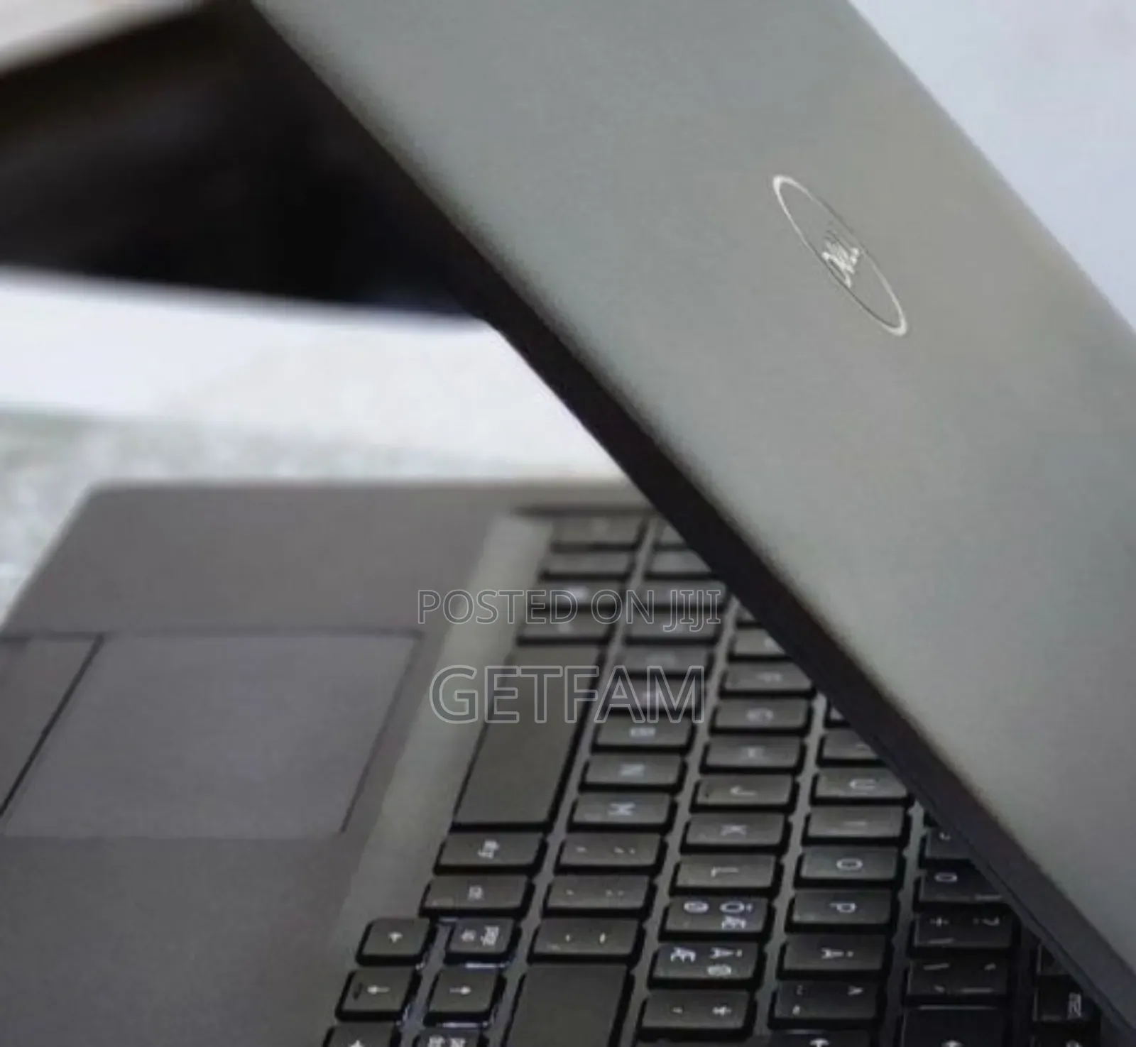 New Laptop Dell Inspiron 15 8GB Intel Core i5 SSD 256GB