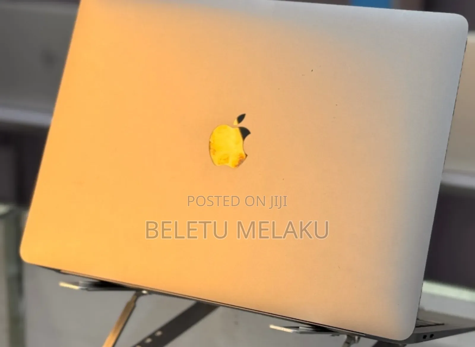 New Laptop Apple MacBook Air 2020 M1 8GB Apple M1 SSD 256GB