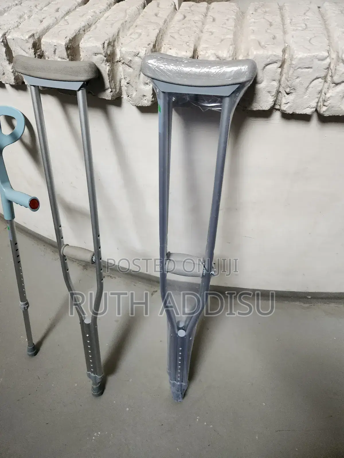 Axillary Bilateral Crutches堥你crutches腔裏axillary Crutches建設crutches