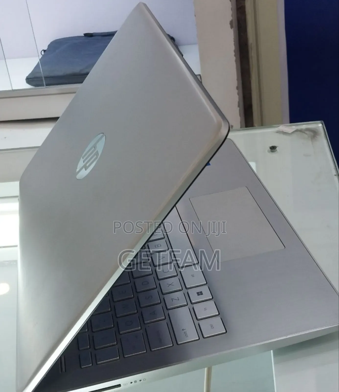 New Laptop HP Stream Notebook 8GB Intel Core I7 SSD 1T