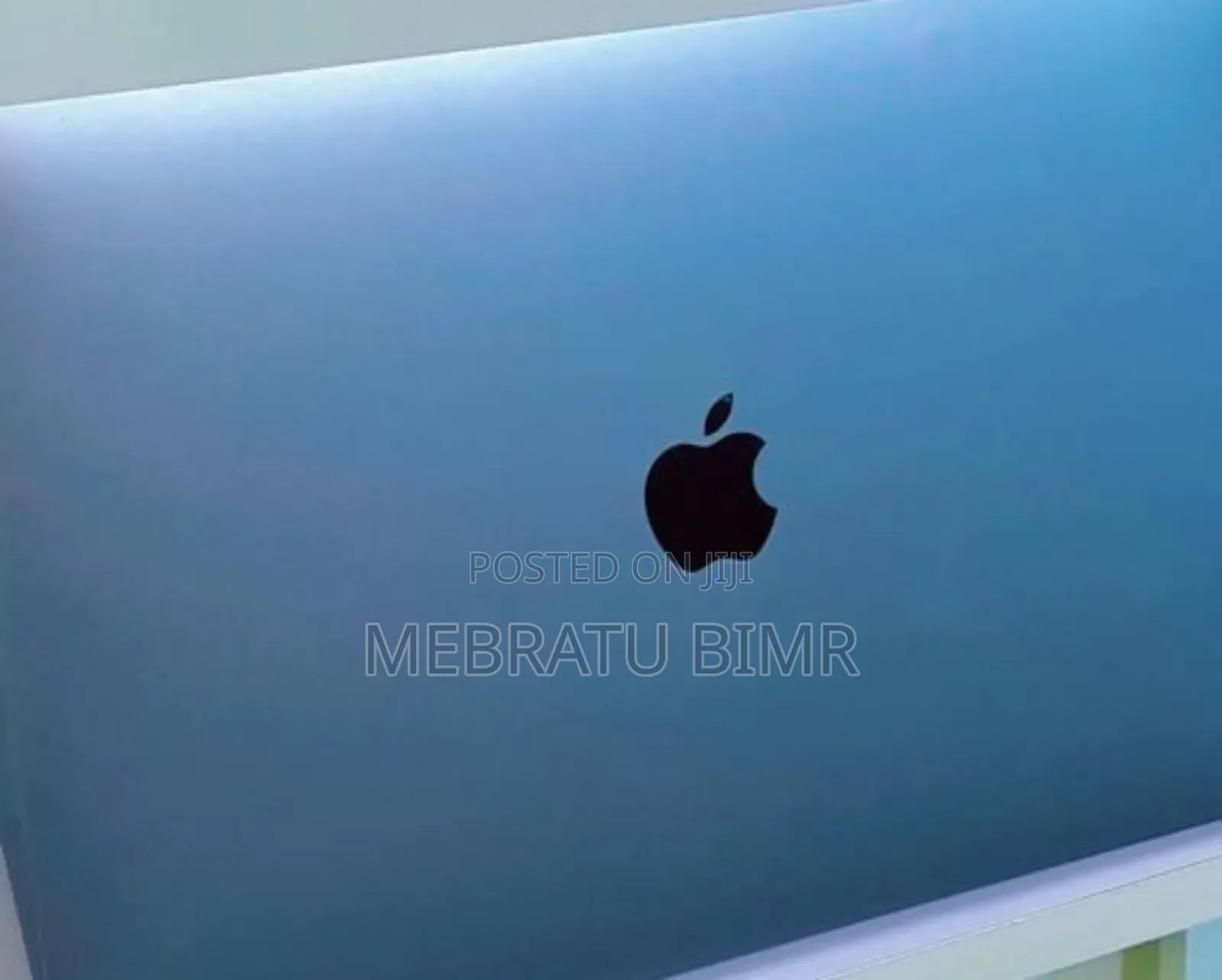 New Laptop Apple MacBook Pro 2020 M1 8GB Apple M1 Pro SSD 512GB