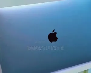 New Laptop Apple MacBook Pro 2020 M1 8GB Apple M1 Pro SSD 512GB