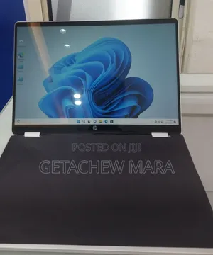 Photo - New Laptop HP OmniBook 5 Flip 16GB Intel Core I7 SSD 1T