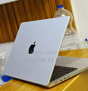 New Laptop Apple MacBook Pro M1 16GB Apple M1 Pro SSD 1T