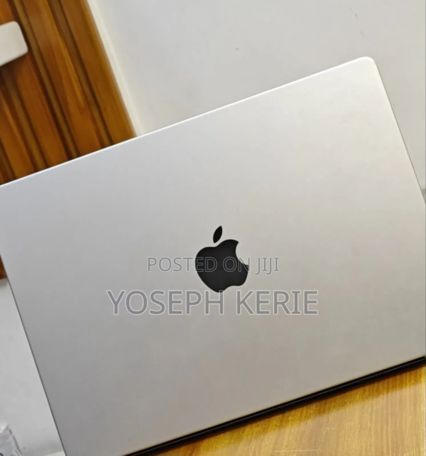 New Laptop Apple MacBook Pro M1 16GB Apple M1 Pro SSD 1T