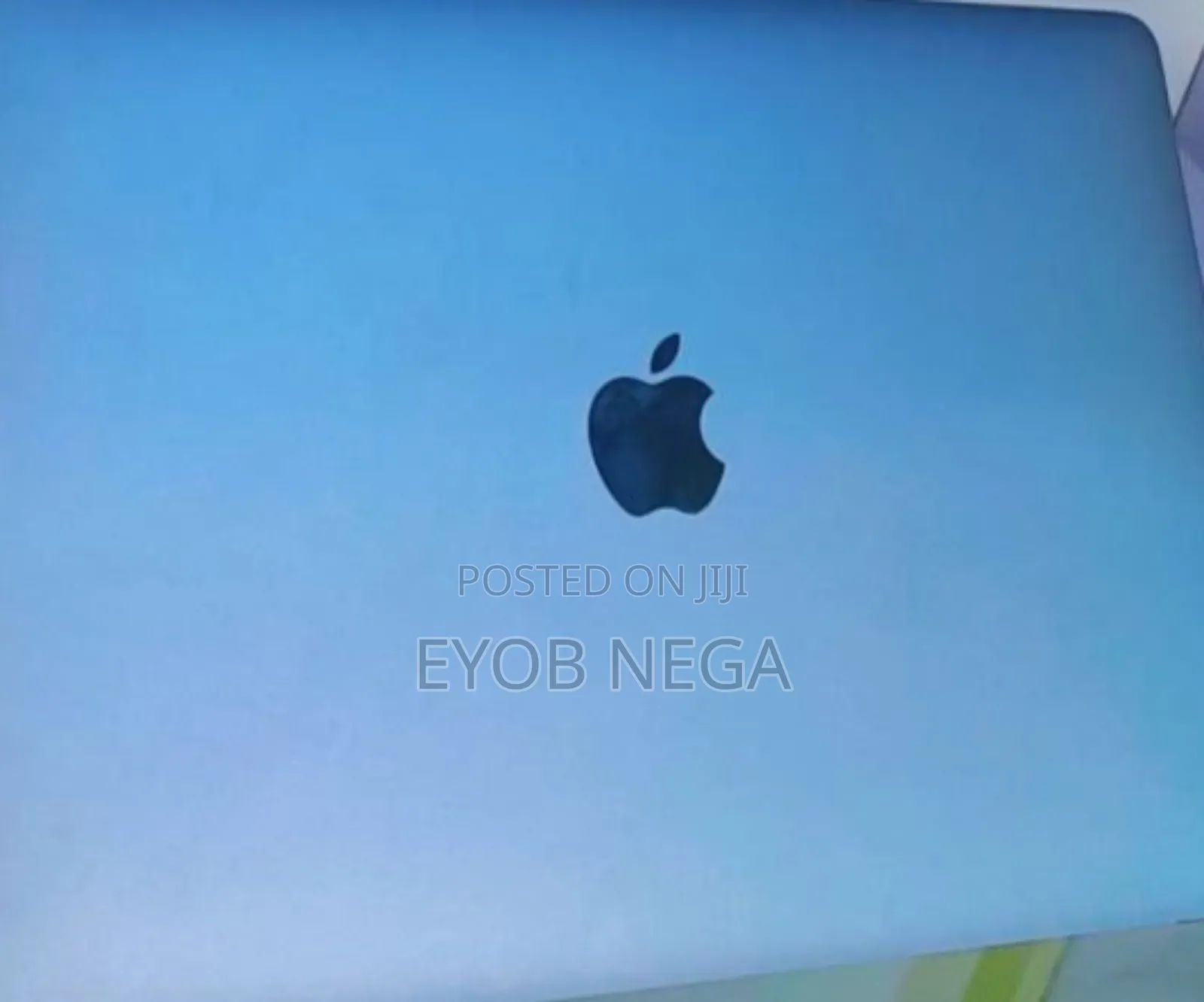 New Laptop Apple MacBook Air 2020 M1 8GB Apple M1 SSD 256GB