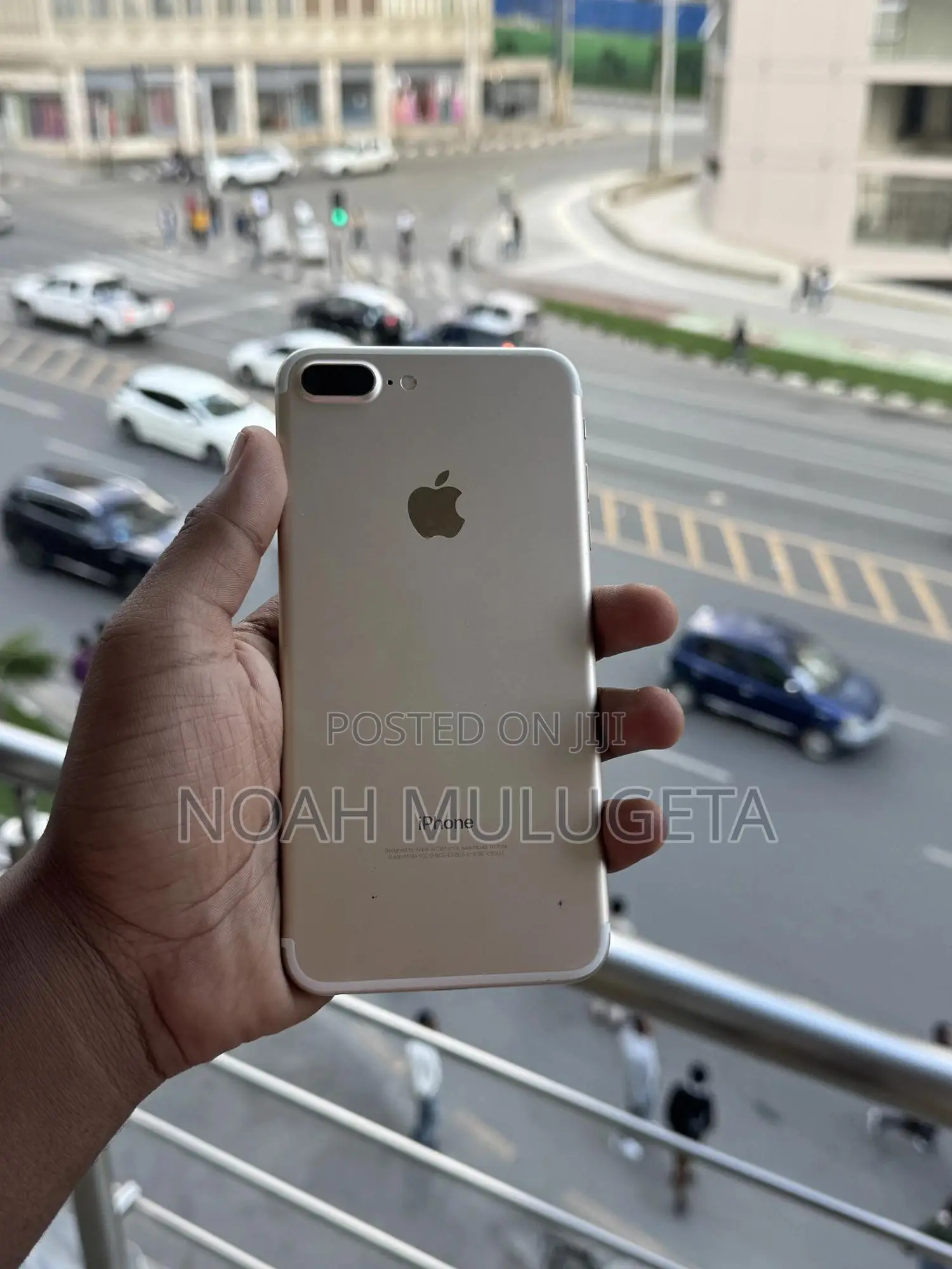 New Apple iPhone 7 Plus 32 GB Gold