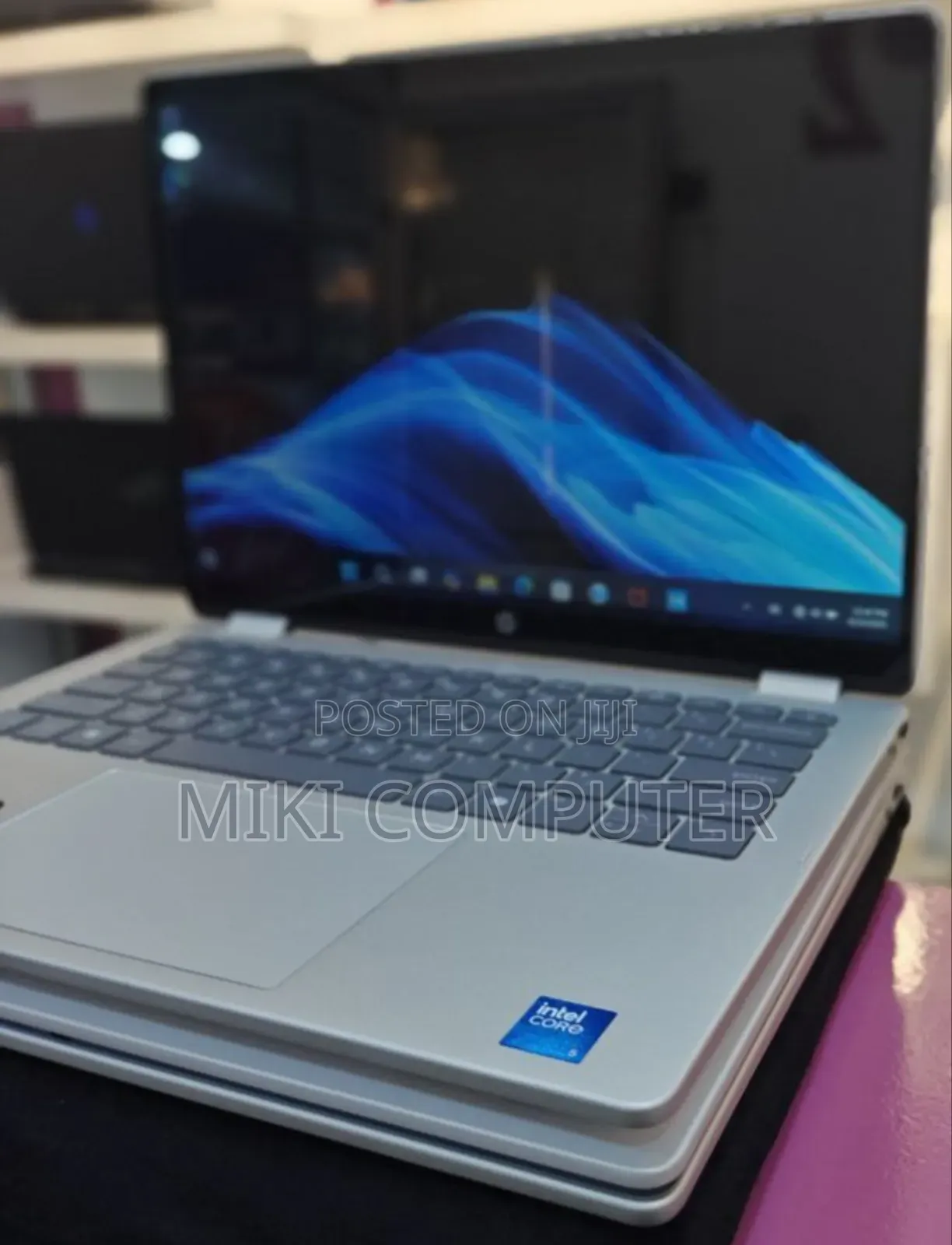 New Laptop HP OmniBook 5 Flip 16GB Intel Core Ultra 7 SSD 512GB