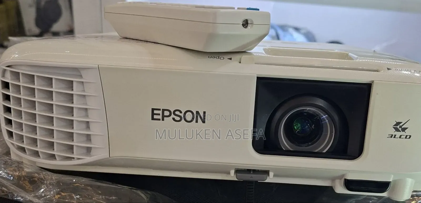 Brand New Epson Projector 2 Pieces Available Model Name: Cb -X49