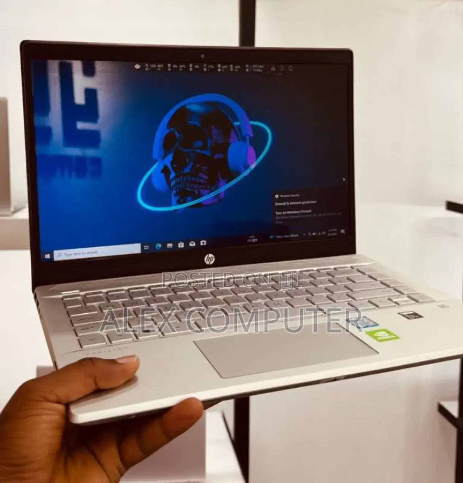 New Laptop HP Pavilion 14 8GB Intel Core I5 SSD 256GB