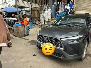 Photo - Toyota Corolla Cross 2023 Gray