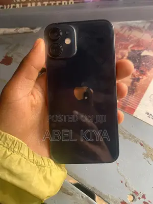 Photo - Apple iPhone 12 mini 64 GB Black