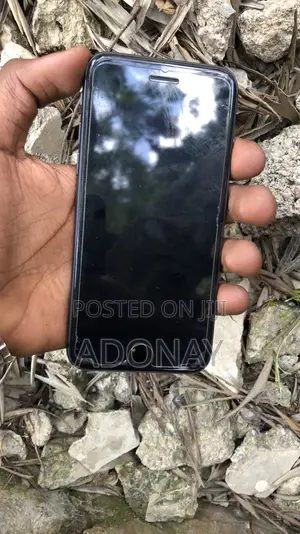 Apple iPhone 8 64 GB Black