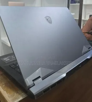 New Laptop MSI Raider GE76 12UGS 16GB Intel Core I9 SSD 1T