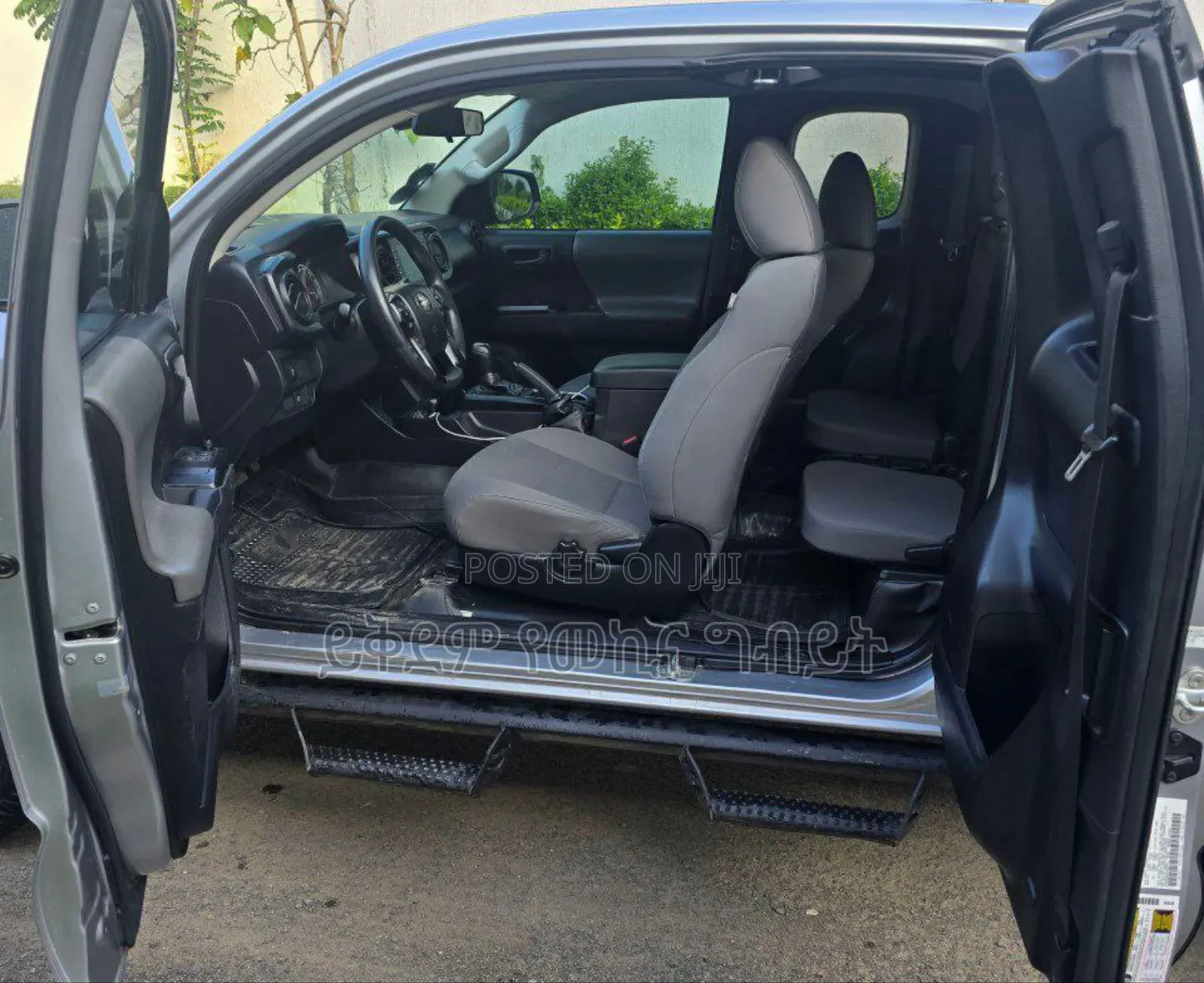 Toyota Tacoma 2020 Silver