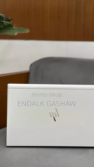 New Laptop HP EliteBook 830 16GB Intel Core I7 SSD 512GB