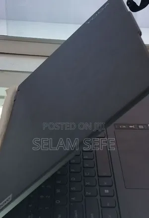 New Laptop Lenovo Yoga 7i 16GB Intel Core Ultra 7 SSD 1T