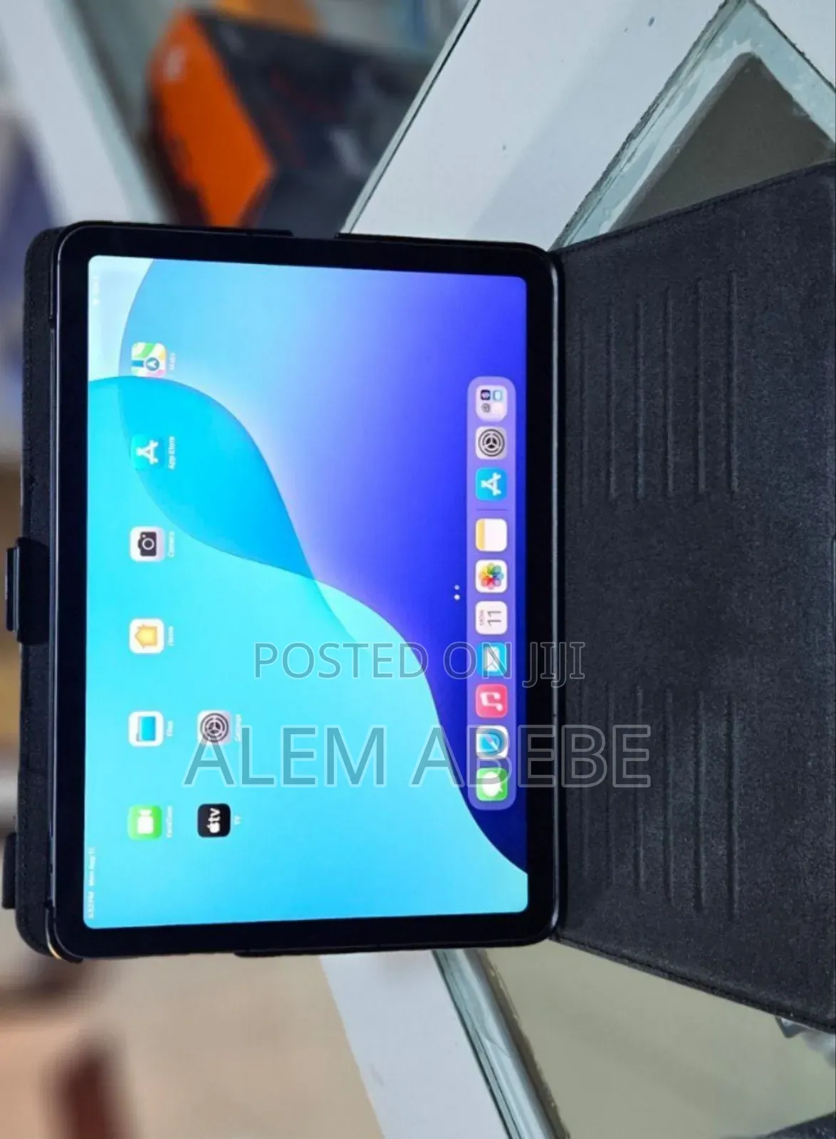 New Apple iPad Air 64 GB