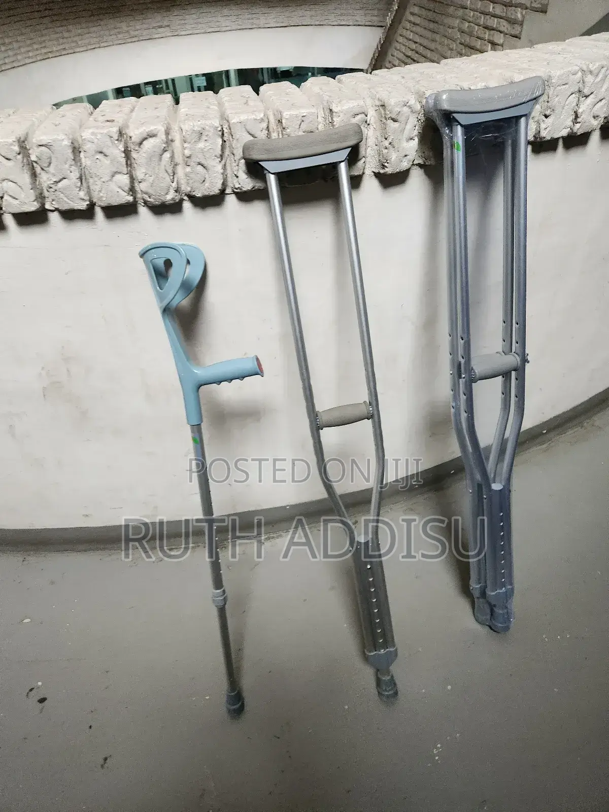 Axillary Bilateral Crutches瘨腕axillary Crutches癈你axillary Crutches New