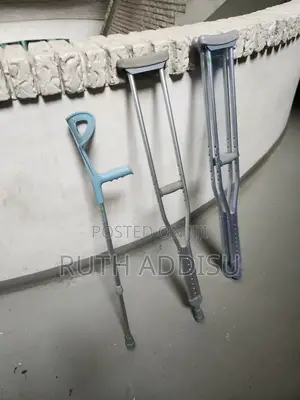 Axillary Bilateral Crutches軟體axillary Bilateral Crutches寄送crutches