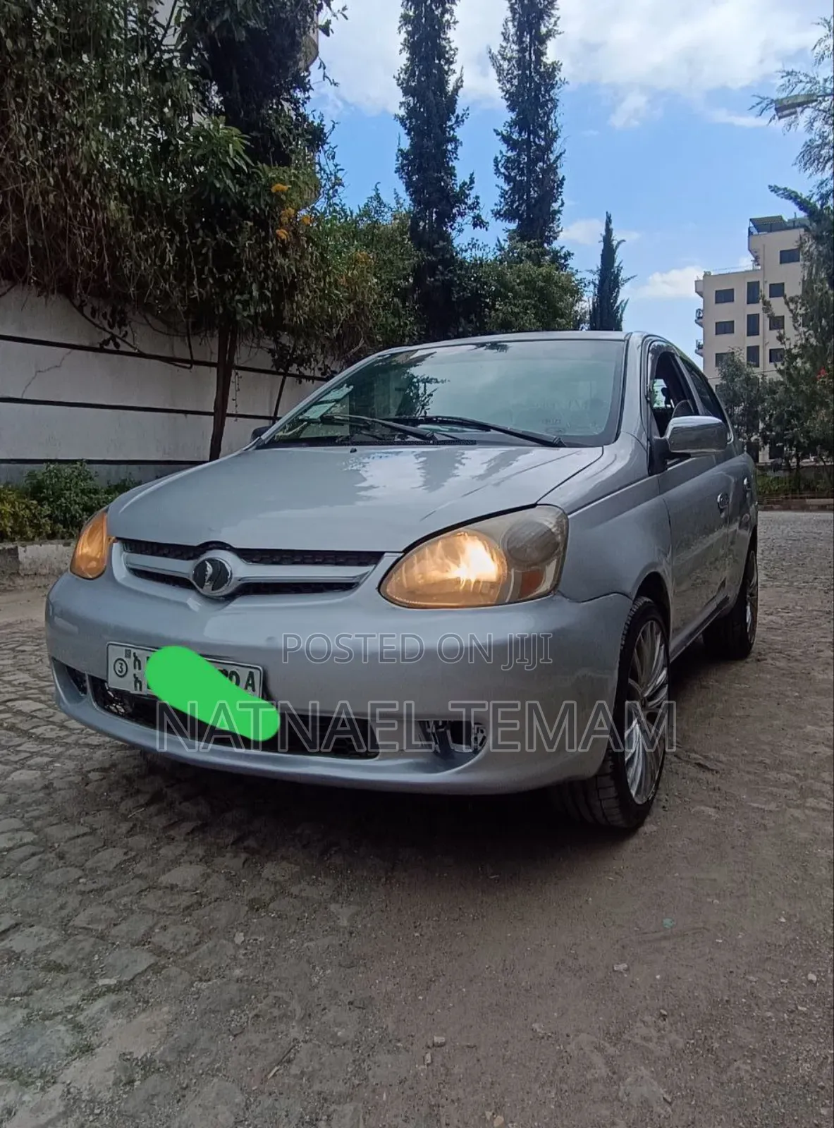Toyota Platz 2004 Silver