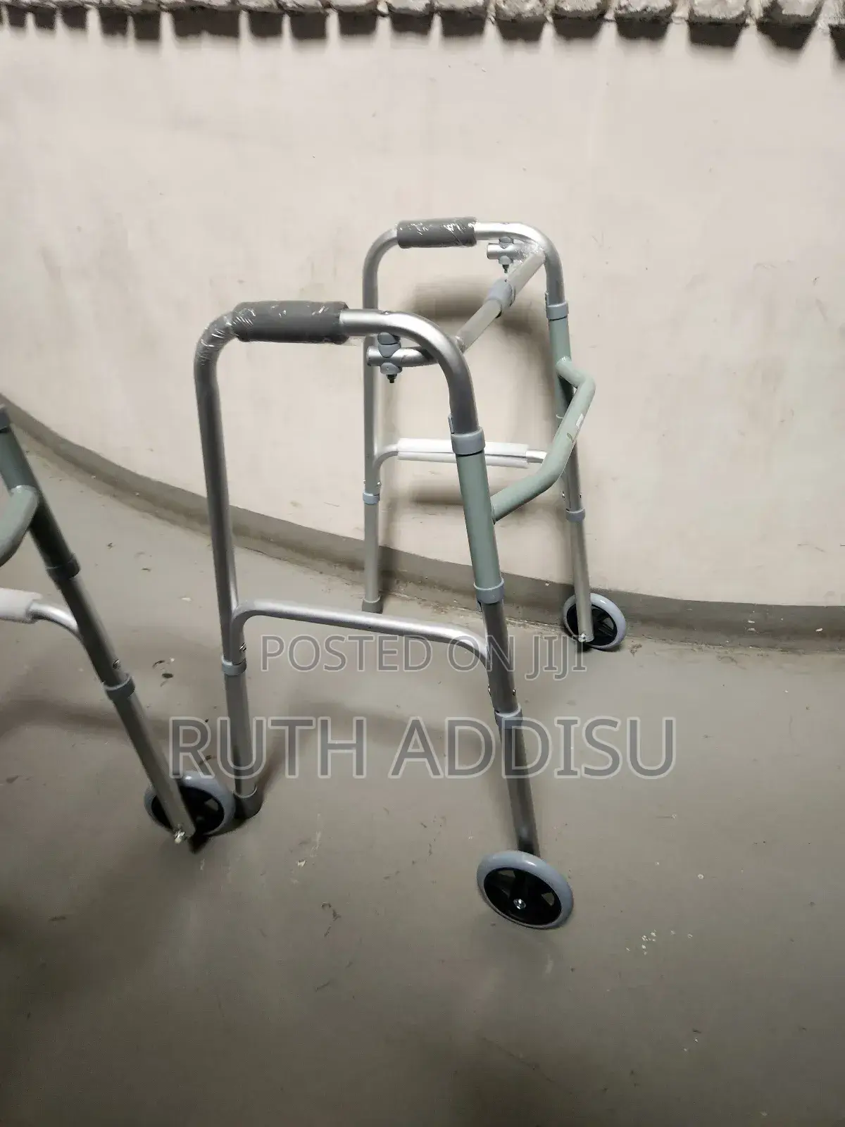 Foldable Rolator Walker胺你almunium Walker腔內medical Walker是否walking Aid