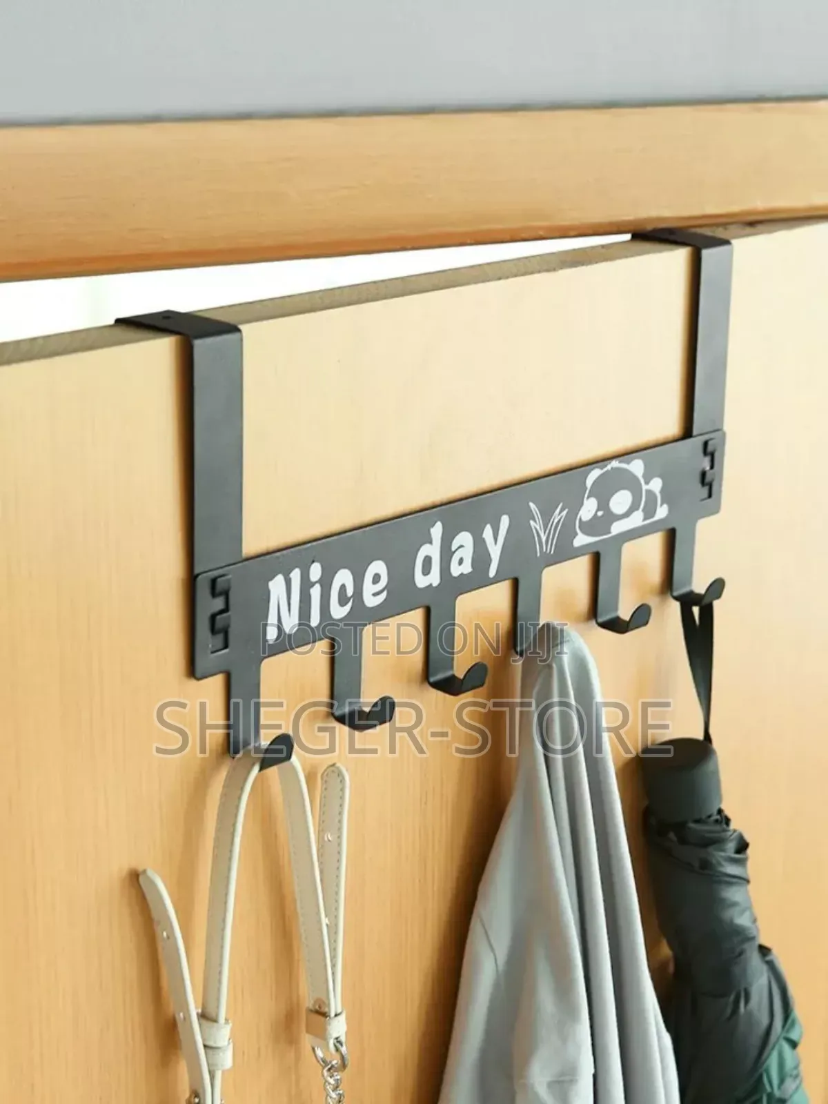 Door Hanger Hook
(ከበር ጀርባ ላይ ቦርሳ፣ባርኔጣ፣ ጃኬትና መሰል ነገሮችን ለመስቀል የሚረዳ)