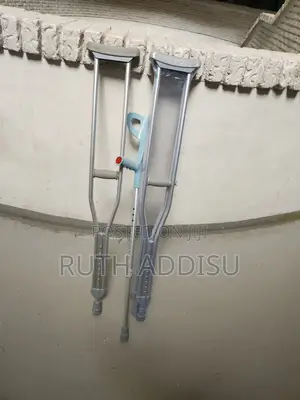 Stainless Adjustable Height Axillary Crutches New Packed Axillary Crut