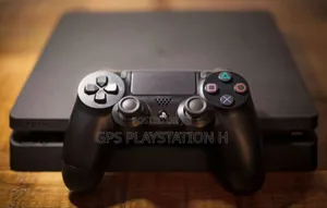 Photo - Playstation 4 Slim 5 Game አለው Cd መጠቀም ትችላላችሁ