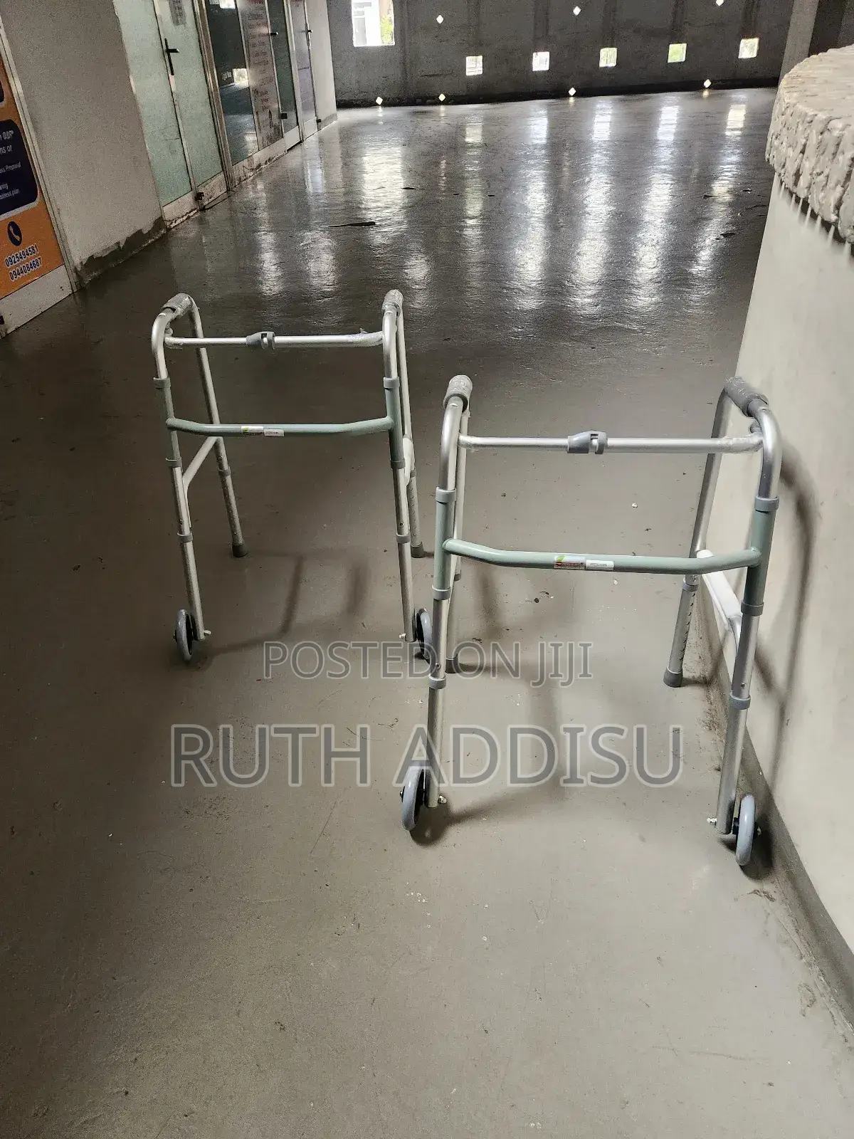 With Front Roller Walker軍方walker Almunium蝨弓foldable Walker腕表walker New