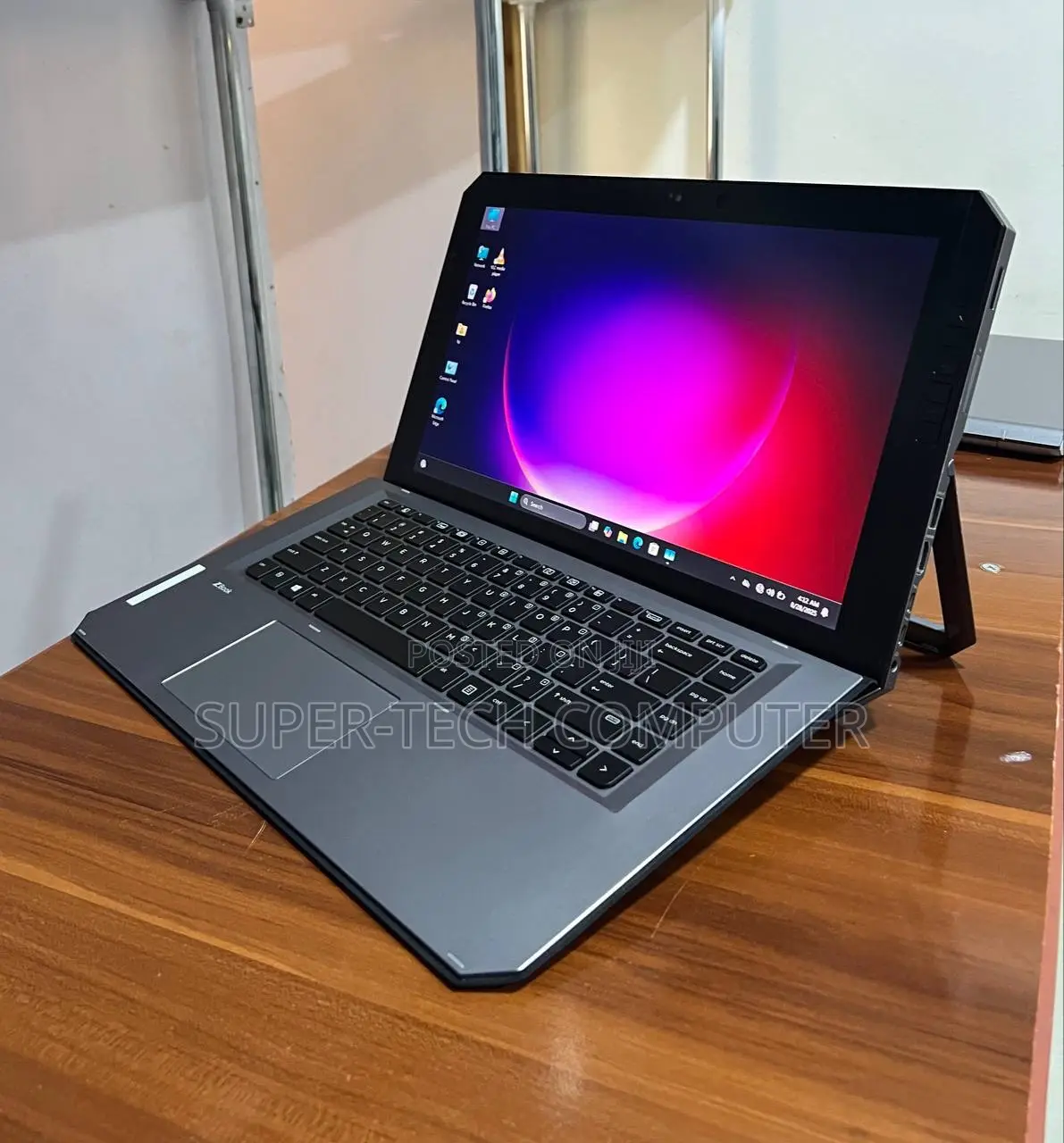 New Laptop HP ZBook Studio X360 15 G6 32GB Intel Core I7 SSD 512GB