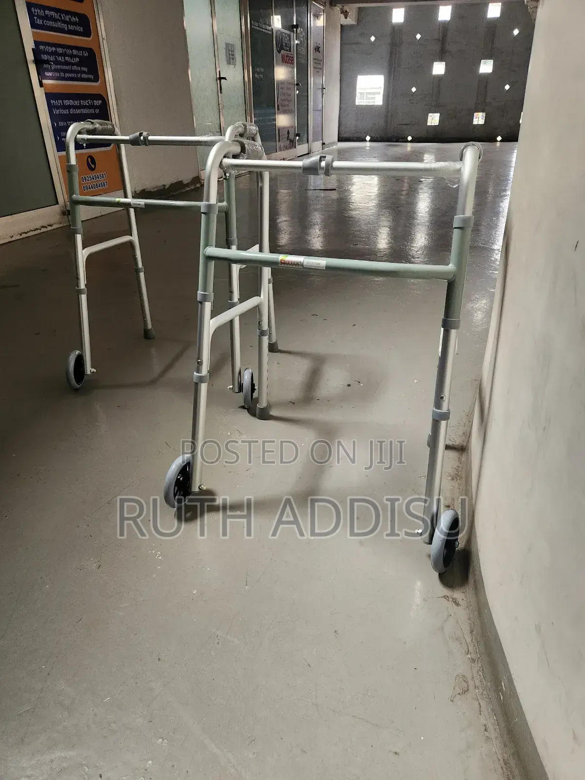 Foldable Walker老人almunium Walker晻不brand New States Walker軍事walker