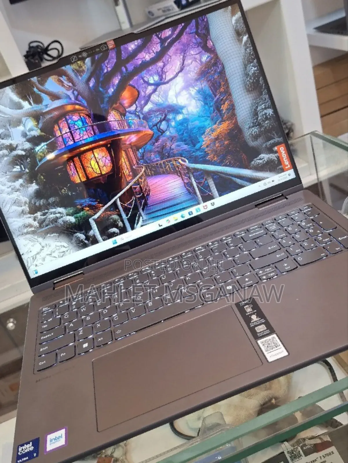 New Laptop Lenovo Yoga 7i 16GB Intel Core Ultra 7 SSD 1T