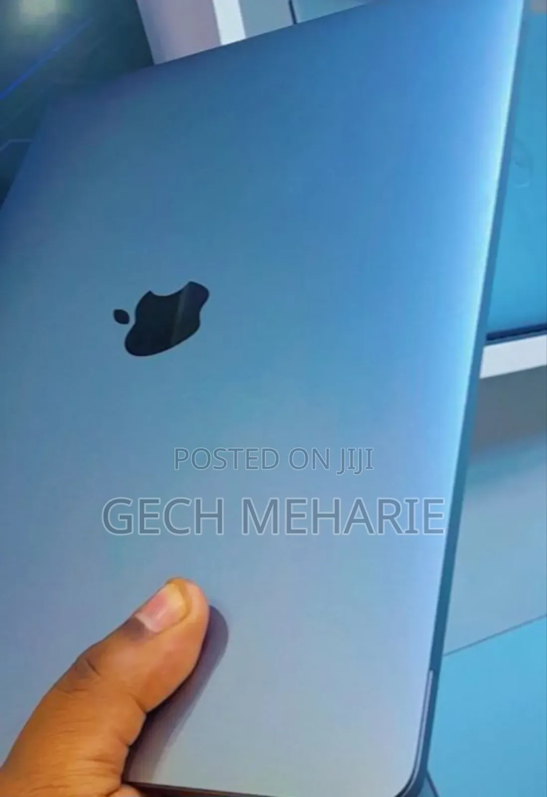 New Laptop Apple MacBook Pro M1 8GB Intel Core I5 SSD 256GB