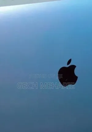 New Laptop Apple MacBook Pro M1 8GB Intel Core I5 SSD 256GB