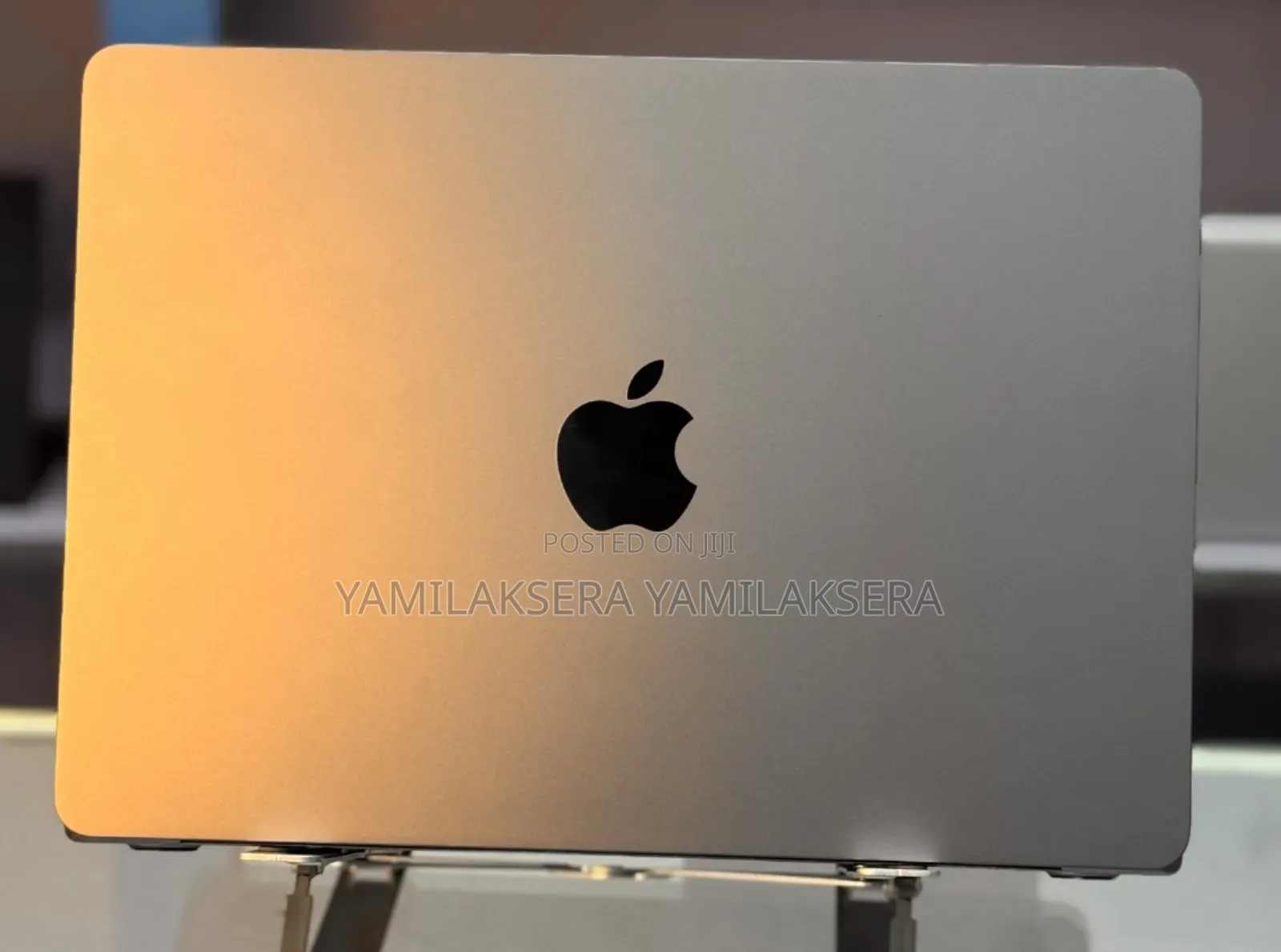 New Laptop Apple MacBook Air 2023 M2 8GB Apple M2 SSD 256GB