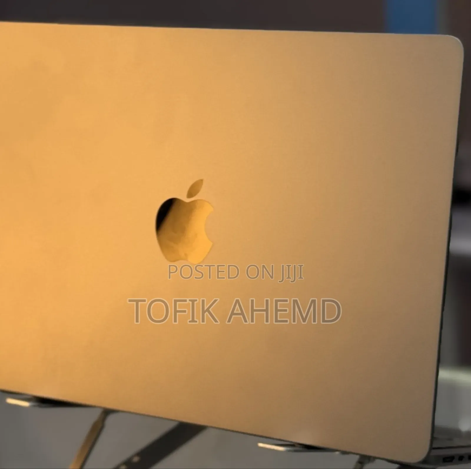 New Laptop Apple MacBook Air 2022 M2 8GB Apple M2 SSD 256GB