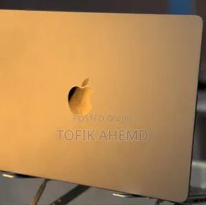 New Laptop Apple MacBook Air 2022 M2 8GB Apple M2 SSD 256GB