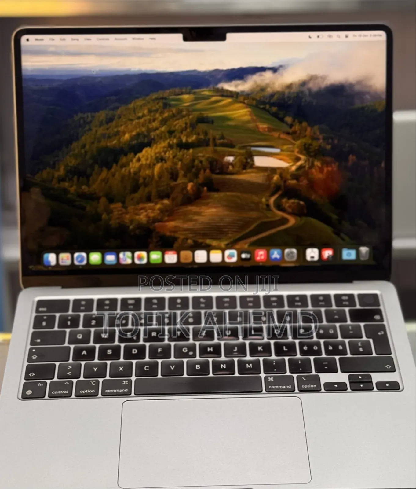 New Laptop Apple MacBook Air 2022 M2 8GB Apple M2 SSD 256GB