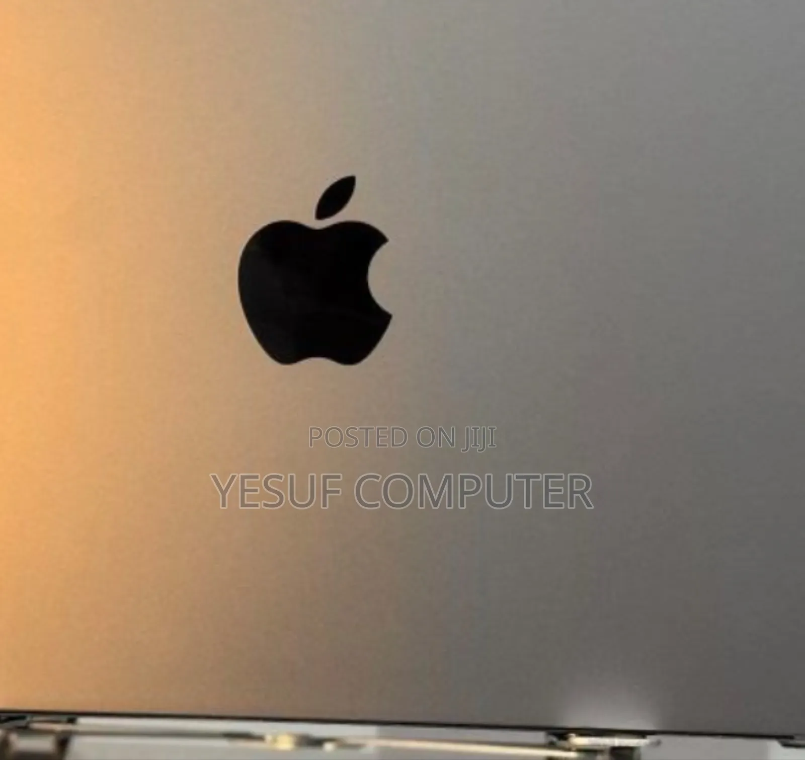 New Laptop Apple MacBook Air 2022 M2 8GB Apple M2 SSD 256GB