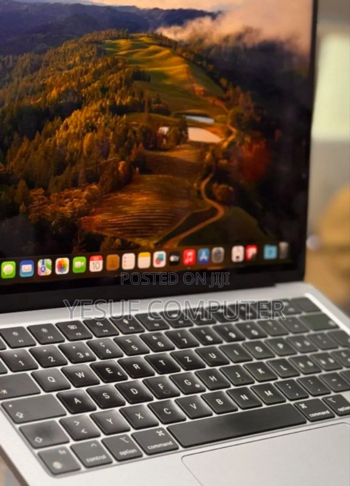 New Laptop Apple MacBook Air 2022 M2 8GB Apple M2 SSD 256GB