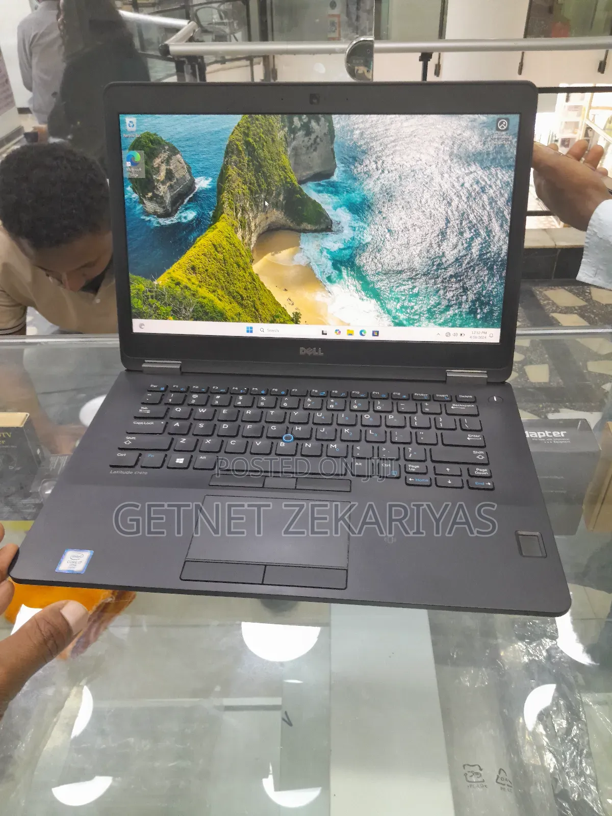 New Laptop Dell Latitude 7440 8GB Intel Core I7 SSD 256GB