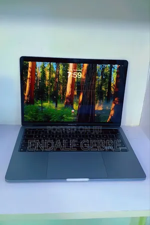 New Laptop Apple MacBook Pro M1 8GB Apple M1 SSD 512GB