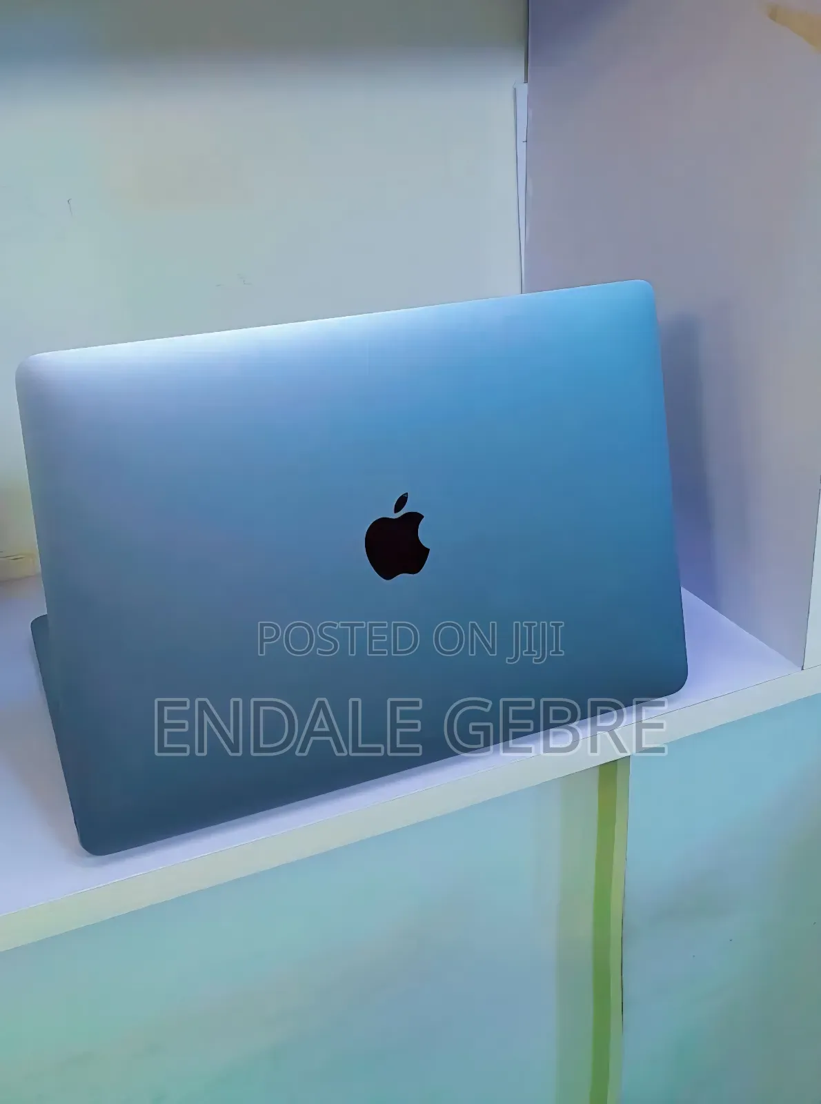 New Laptop Apple MacBook Pro M1 8GB Apple M1 SSD 512GB